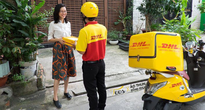 Áo thun đồng phục công ty chuyển phát nhanh DHL Việt Nam - dhl tshirt 5