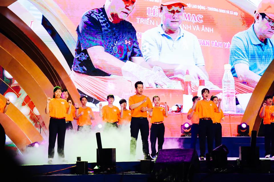 Sắc cam áo thun sự kiện UN Women Việt Nam - haylentieng3