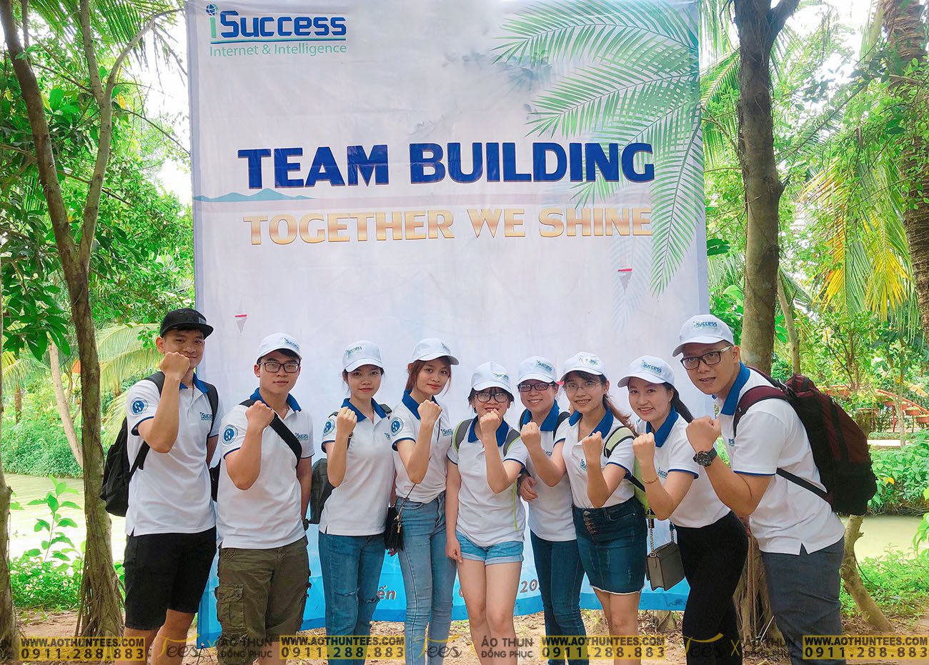 Công ty TNHH iSUCCESS tổ chức team building với mẫu áo thun đồng phục của TEES - TNHH ISUCCESS 7529643e818564db3d94